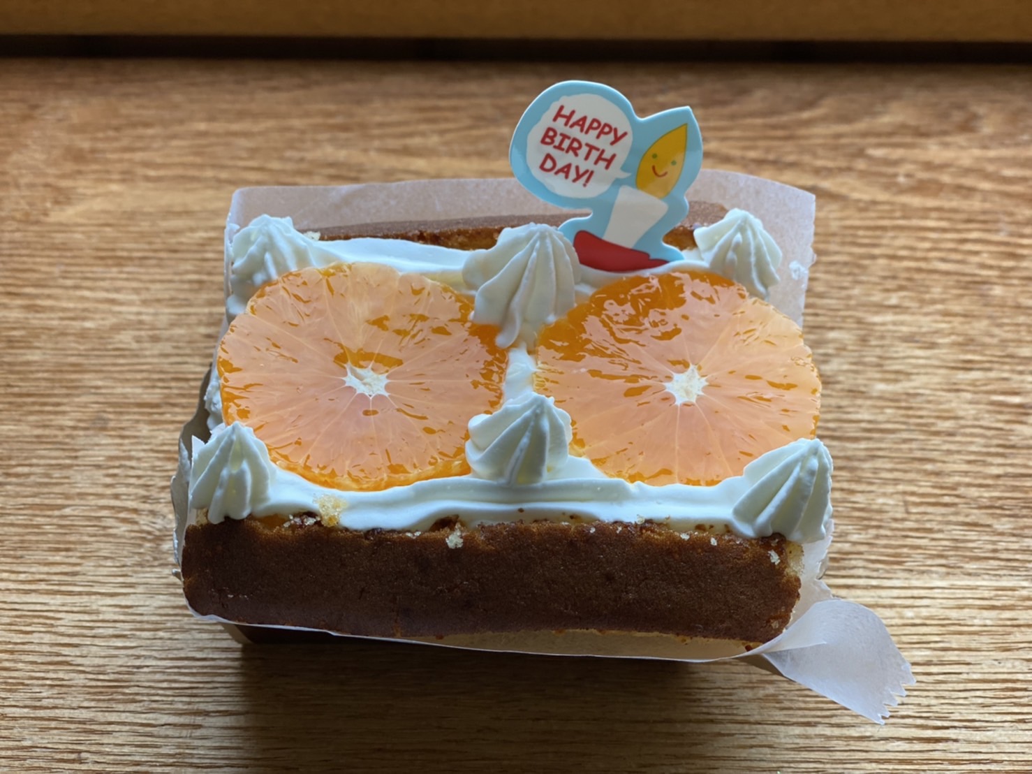 阪場製菓さんで誕生日のお祝いにフルーツサンドカステラ